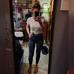 💖SO💗BUY 1 LISTING GET 1 FREE🩶Hi Rise Skinny Pants Sz 3/26